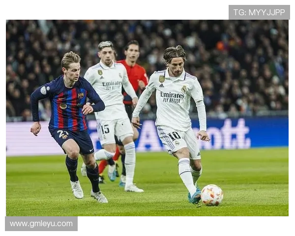 哈维与德布劳内进攻组织结构分散趋势对比