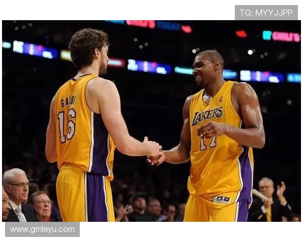 华莱士背打单打效率提升明显 拉开与内线对抗差距