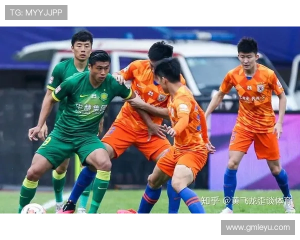 换人次数规则详解：比赛中允许的替补人数及裁判判罚标准